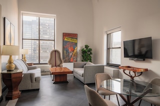 ザ マンハッタン クラブ