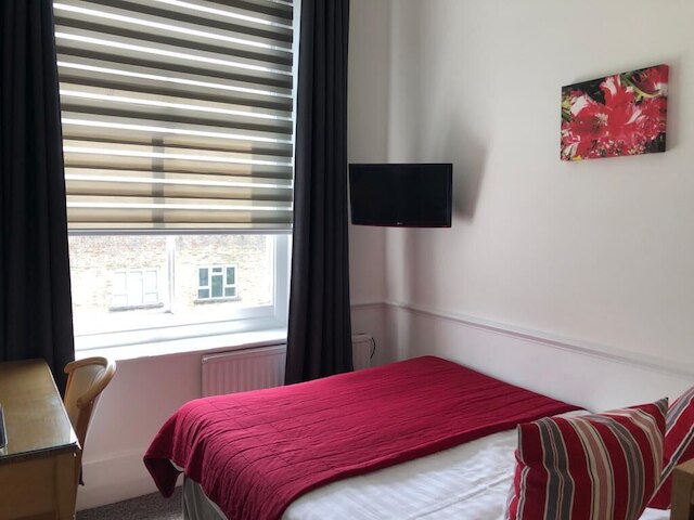 ラッシュモア ホテル