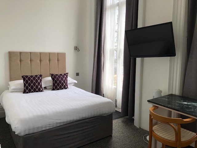 ラッシュモア ホテル