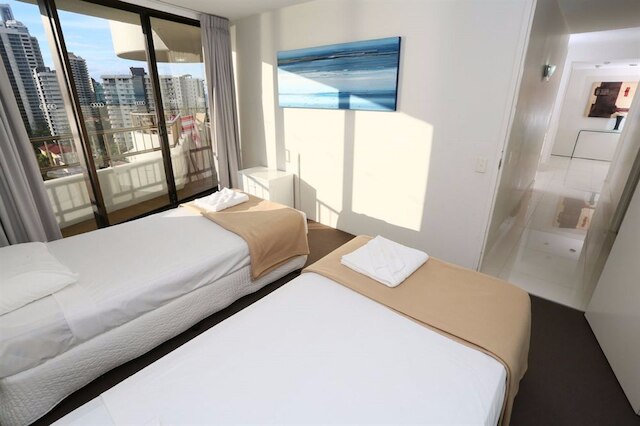 ザ リージェント アパートメンツ