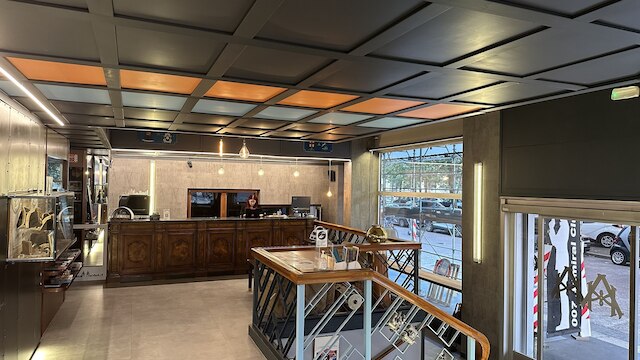 アドミラル ホテル