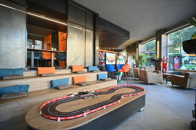 アドミラル ホテル