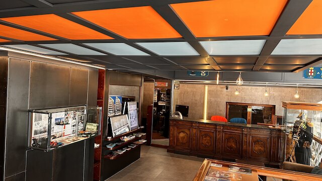 アドミラル ホテル