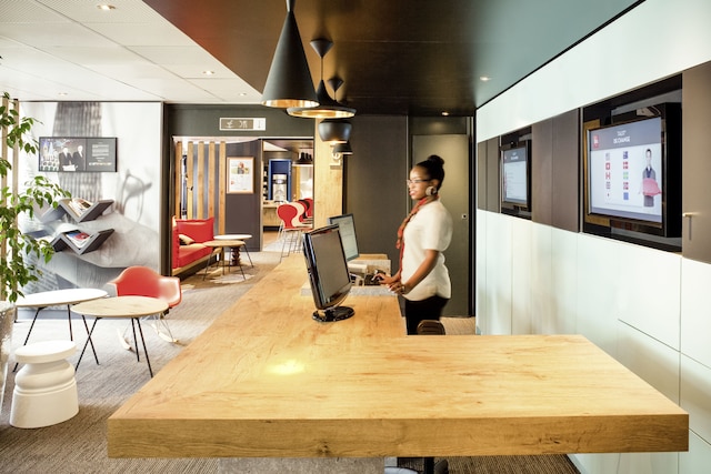 イビス パリ ジュヌヴィリエ