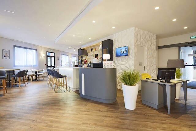 オテル キリヤード パリ ブゾン - ラ デファンス