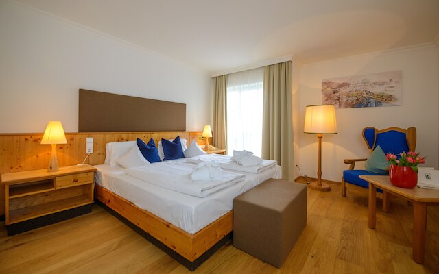 ホテル ヴァルサーヴィルト