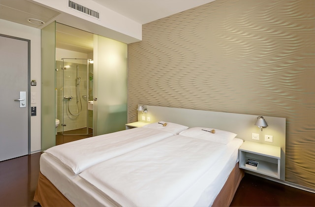 ソレル ホテル アドール