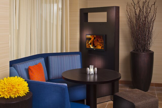 スパーク バイ ヒルトン バーミンガム コロネード