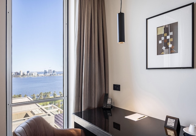 ダクストン ホテル パース