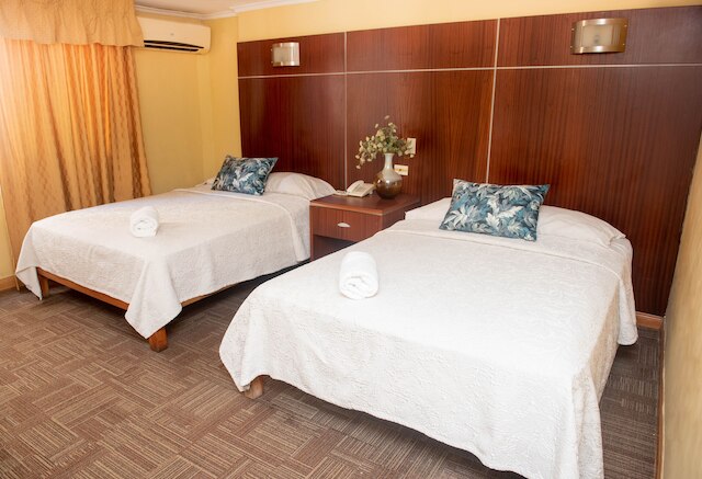 ラ クレスタ イン