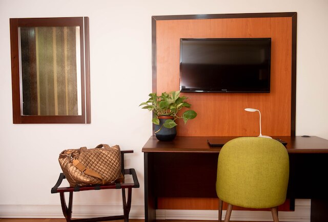 ラ クレスタ イン