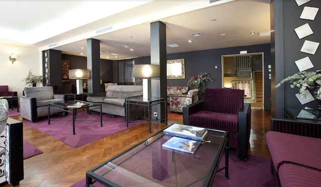 オテル モデルノ プエルタ デル ソル