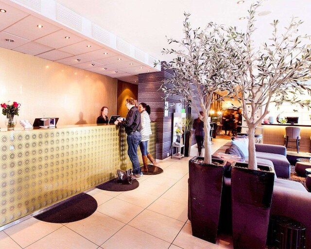 ホーム ホテル オーロラ