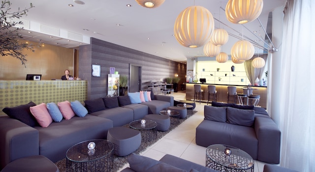 ホーム ホテル オーロラ