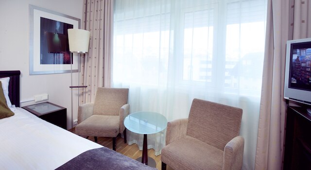 ホーム ホテル オーロラ