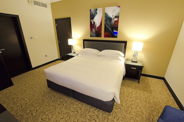 タワーズ ロタナ