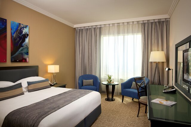 タワーズ ロタナ