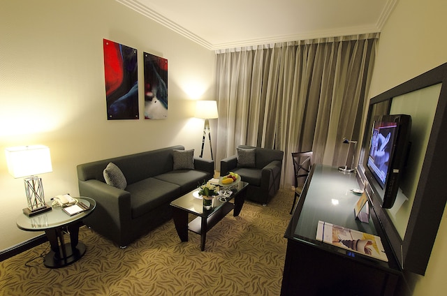 タワーズ ロタナ