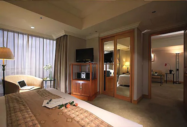 ハン シエン インターナショナル ホテル (寒軒國際大飯店)