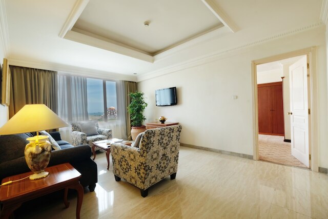 アルヤデュタ マカッサル