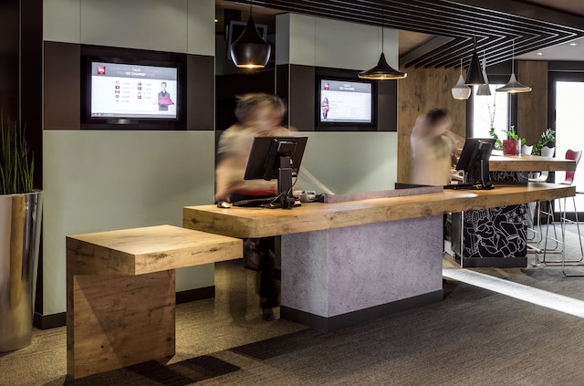 イビス パリ デファンス クールブボア