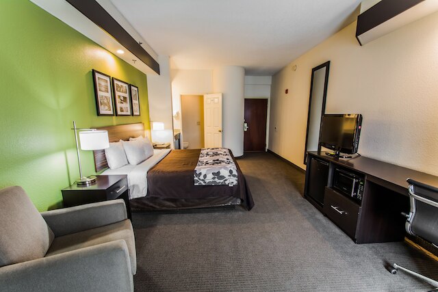 スリープ イン & スイーツ オーランド インターナショナル エアポート