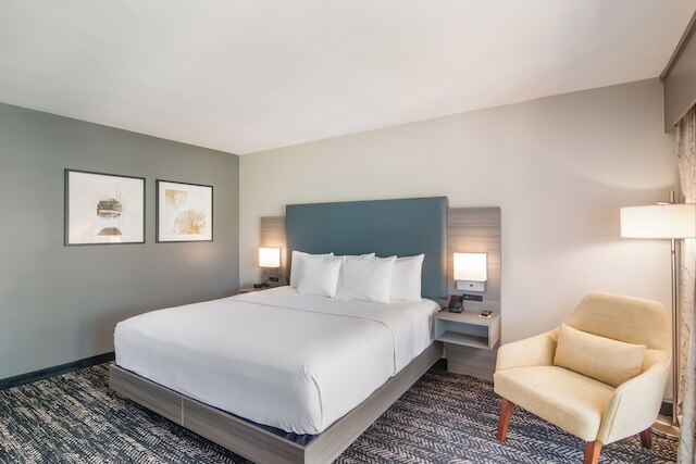 アワーグラス ホテル トレードマークコレクション by ウィンダム