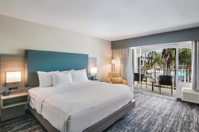 アワーグラス ホテル トレードマークコレクション by ウィンダム