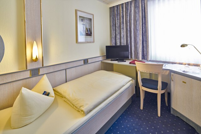 アルファ シティ センター