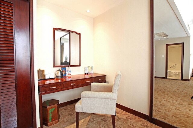 ベル タワー ホテル西安 (西安鐘樓飯店)