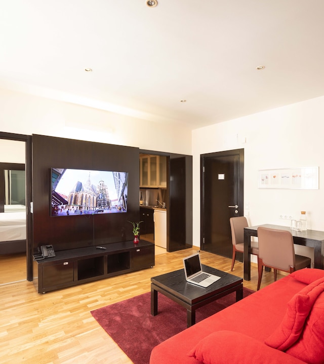 ザ レバンテ ラトハウス アパートメンツ