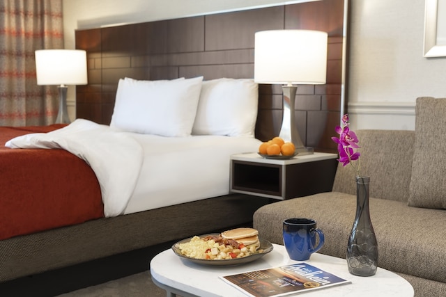 ALO ホテル バイ エアーズ, オレンジ