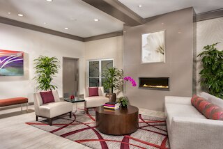 ALO ホテル バイ エアーズ, オレンジ