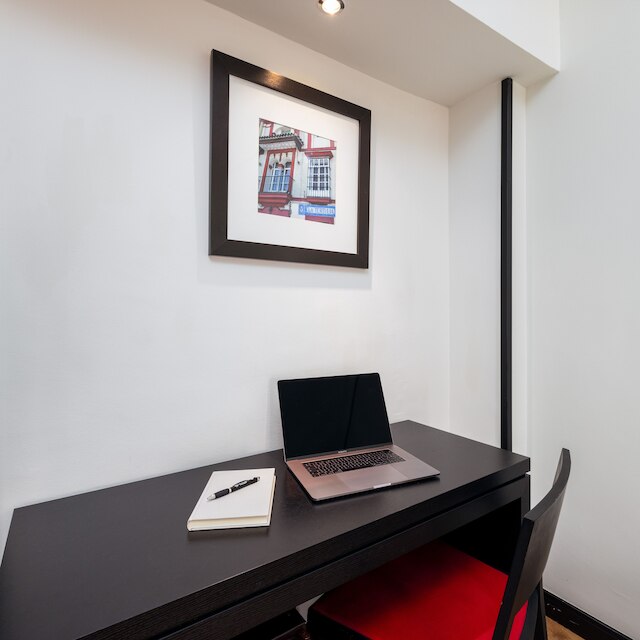 ビルヘン デ ロス レイエス オテル