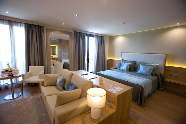 ホテル MA セヴィーリャ コングレソス