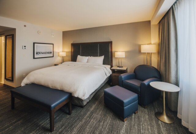 ジ エクスプローラー ホテル イエローナイフ