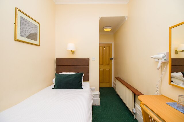 ロンドン タウン ホテル