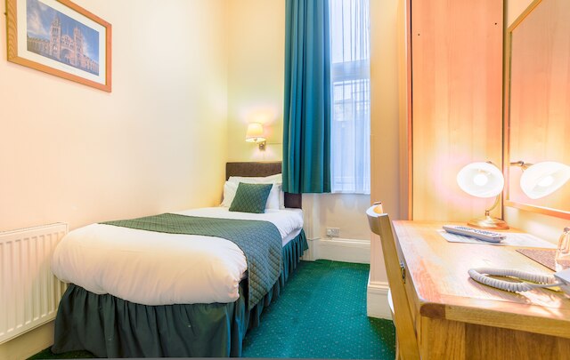 ロンドン タウン ホテル