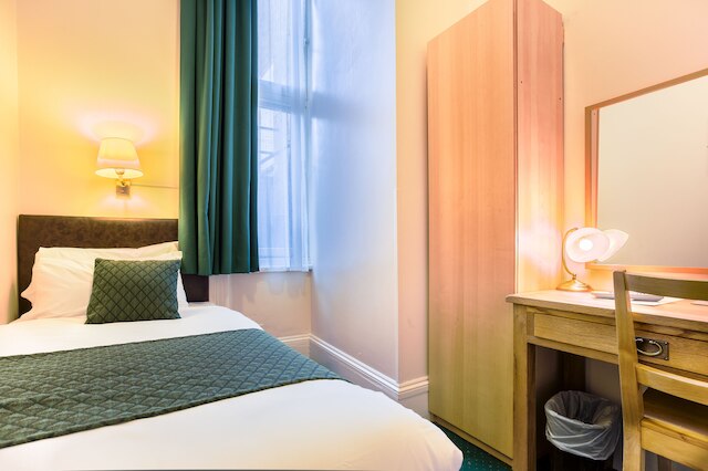 ロンドン タウン ホテル