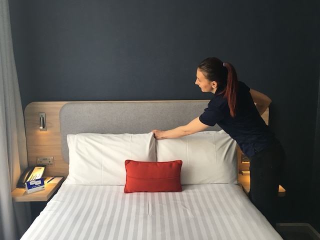 ホリデイ イン エクスプレス ロンドン ビクトリア by IHG