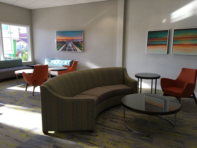 ホリデイ イン & スイーツ デイトナ ビーチ オン ザ オーシャン by IHG