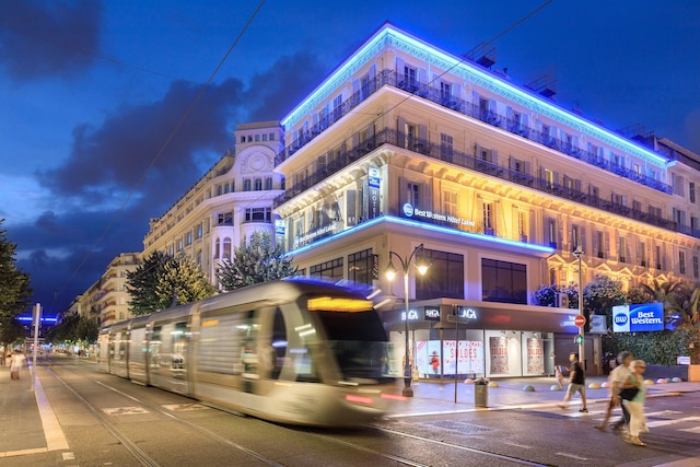 ベスト ウェスタン ラクミ ナイス