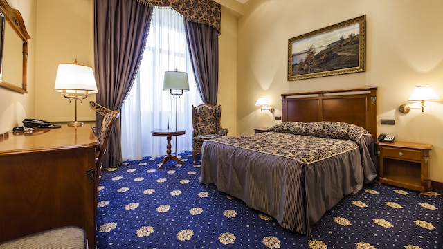 プレミア パレス ホテル