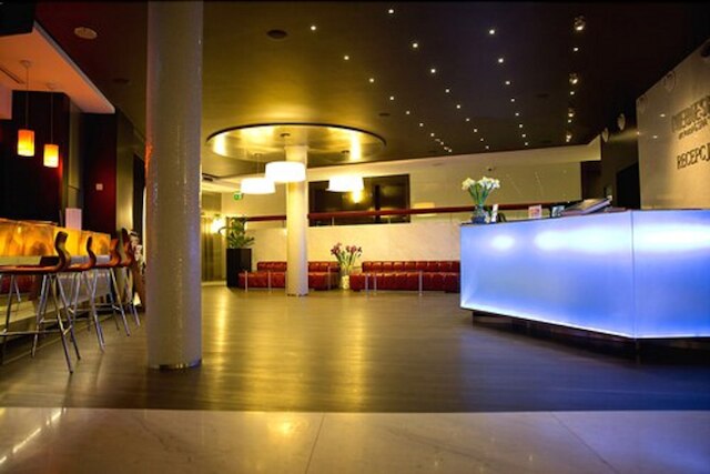 ニビエスキ アート ホテル & スパ