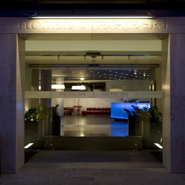 ニビエスキ アート ホテル & スパ