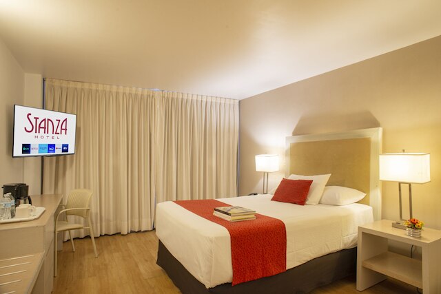 ホテル スタンザ