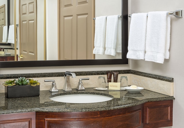 アイレス ホテル アナハイム