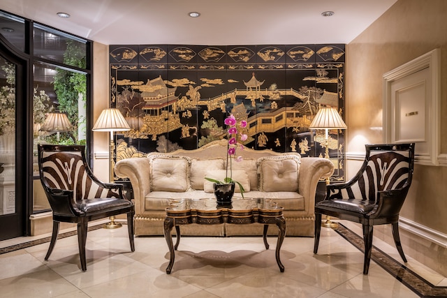 ビバリー ヒルズ プラザ ホテル & スパ