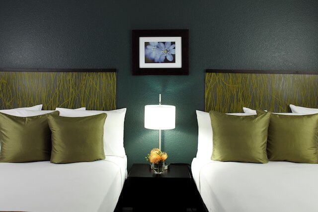 アイランド コロニー 704 コンド