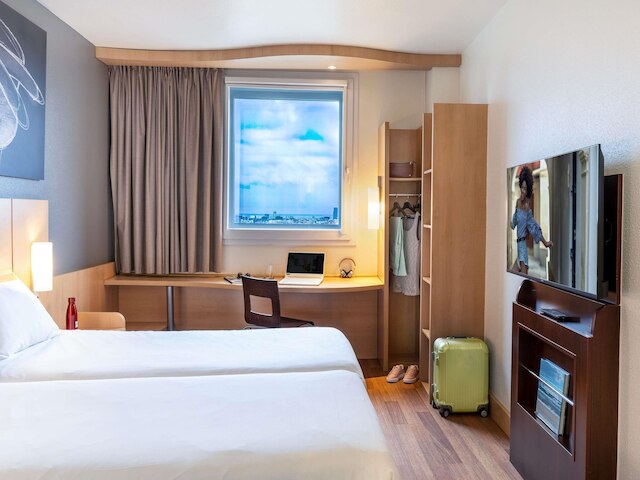 イビス バルセロナ メリディアナ